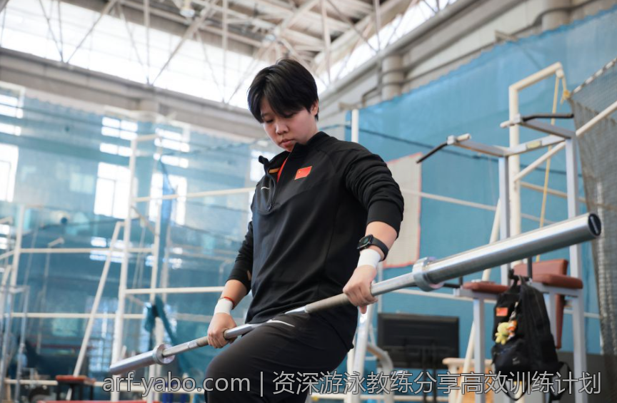 资深游泳教练分享高效训练计划